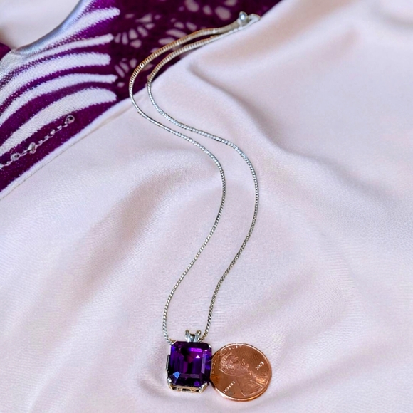Ameythyst Emerald Cut Gemstone Pendant On 18" Silver Serpentine Chain Necklace - Picture 5 of 6